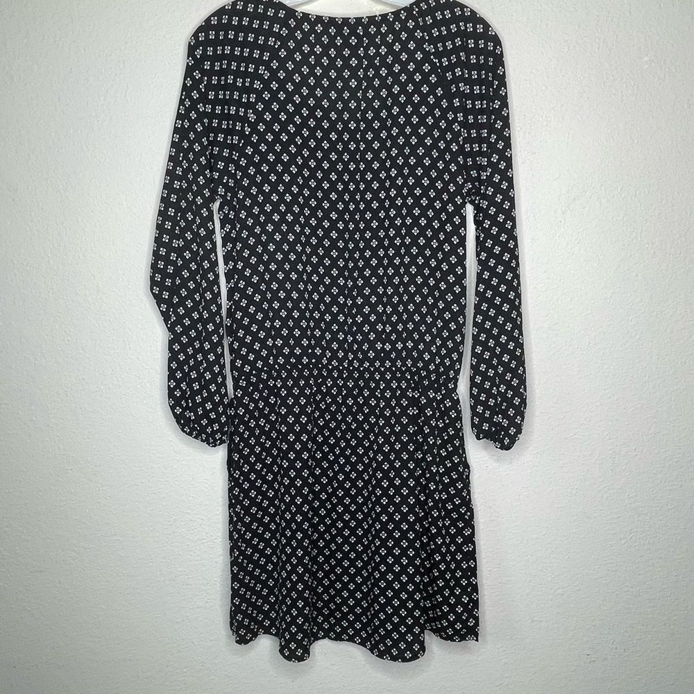 Express Dress - Picture 4 of 7